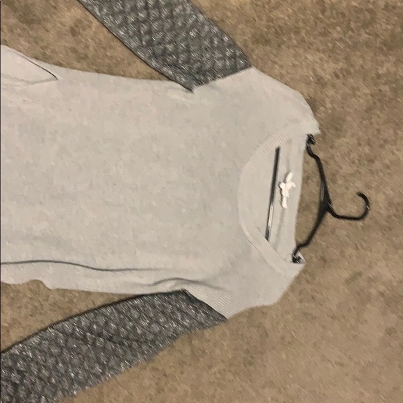 Sweater - Picture 3 of 6